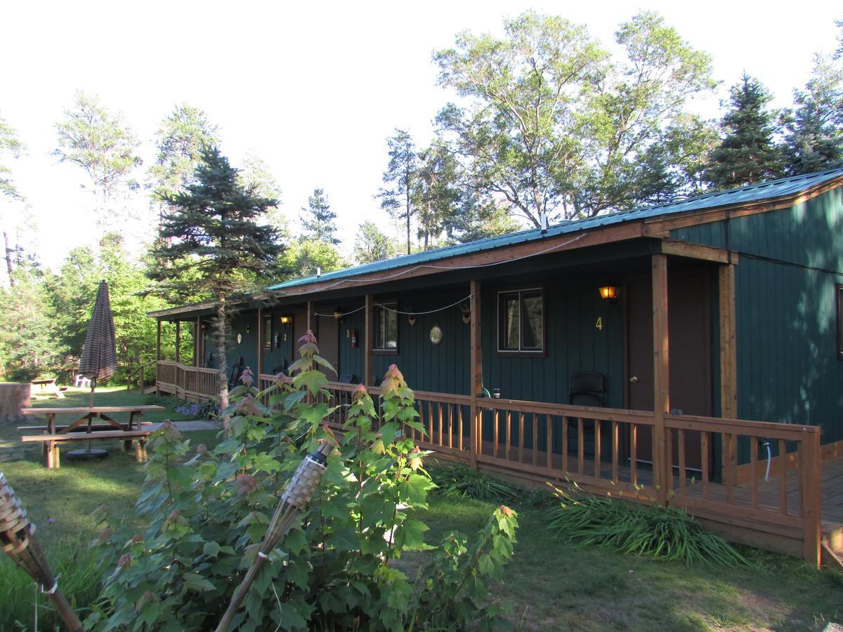 Best Bear Lodge & Campground Irons Екстер'єр фото